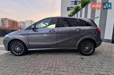 Хэтчбек Mercedes-Benz B-Class 2015 в 