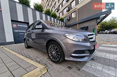 Хэтчбек Mercedes-Benz B-Class 2015 в 