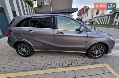 Хэтчбек Mercedes-Benz B-Class 2015 в 