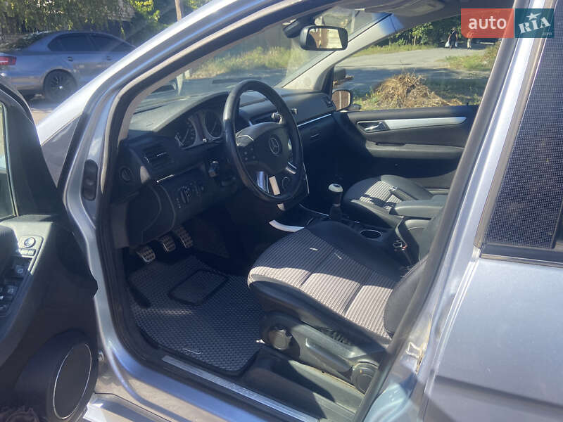 Хэтчбек Mercedes-Benz B-Class 2007 в Запорожье