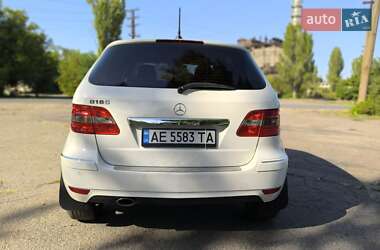 Хэтчбек Mercedes-Benz B-Class 2010 в 