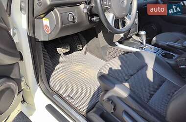 Хэтчбек Mercedes-Benz B-Class 2010 в 