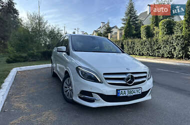 Хетчбек Mercedes-Benz B-Class 2015 в 