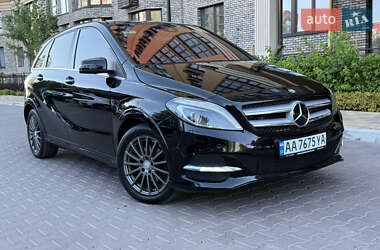 Хэтчбек Mercedes-Benz B-Class 2015 в Киеве