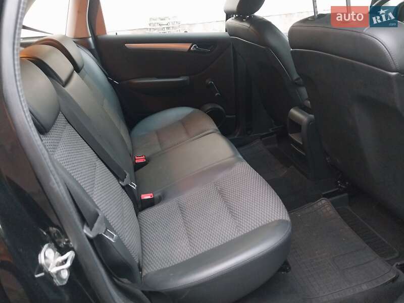 Хэтчбек Mercedes-Benz B-Class 2010 в Ходорове