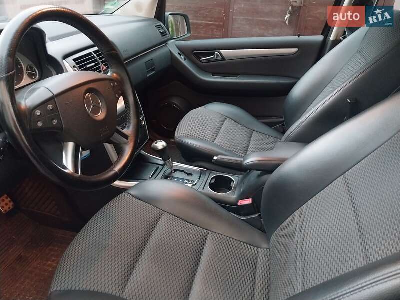 Хэтчбек Mercedes-Benz B-Class 2010 в Ходорове
