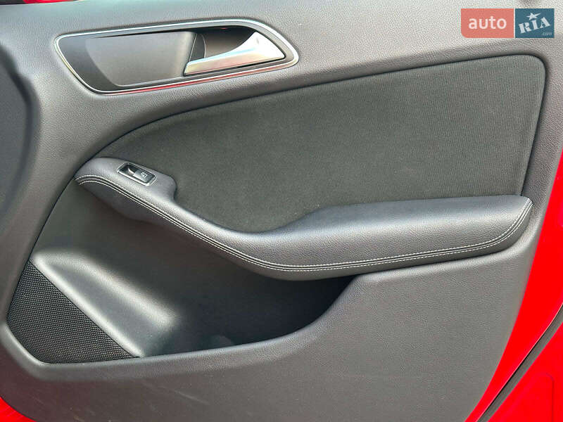 Хэтчбек Mercedes-Benz B-Class 2017 в Одессе