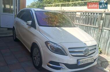 Хэтчбек Mercedes-Benz B-Class 2015 в Киеве