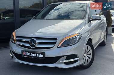Хэтчбек Mercedes-Benz B-Class 2017 в 
