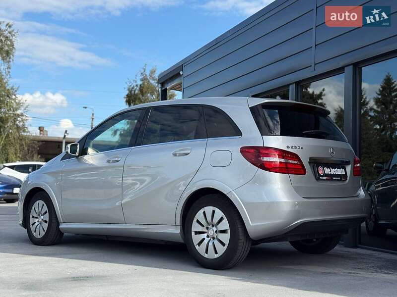 Хэтчбек Mercedes-Benz B-Class 2017 в Ровно