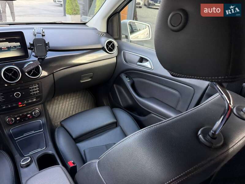 Хэтчбек Mercedes-Benz B-Class 2017 в Ровно