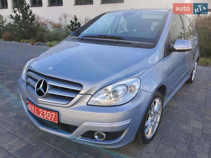 Хэтчбек Mercedes-Benz B-Class 2008 в 
