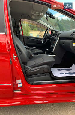 Хетчбек Mercedes-Benz B-Class 2010 в 