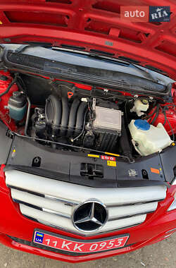 Хетчбек Mercedes-Benz B-Class 2010 в 