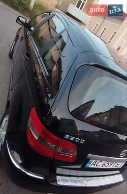 Хэтчбек Mercedes-Benz B-Class 2009 в 