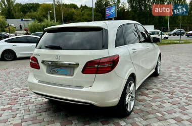 Хэтчбек Mercedes-Benz B-Class 2016 в 