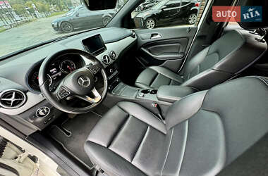Хэтчбек Mercedes-Benz B-Class 2016 в 