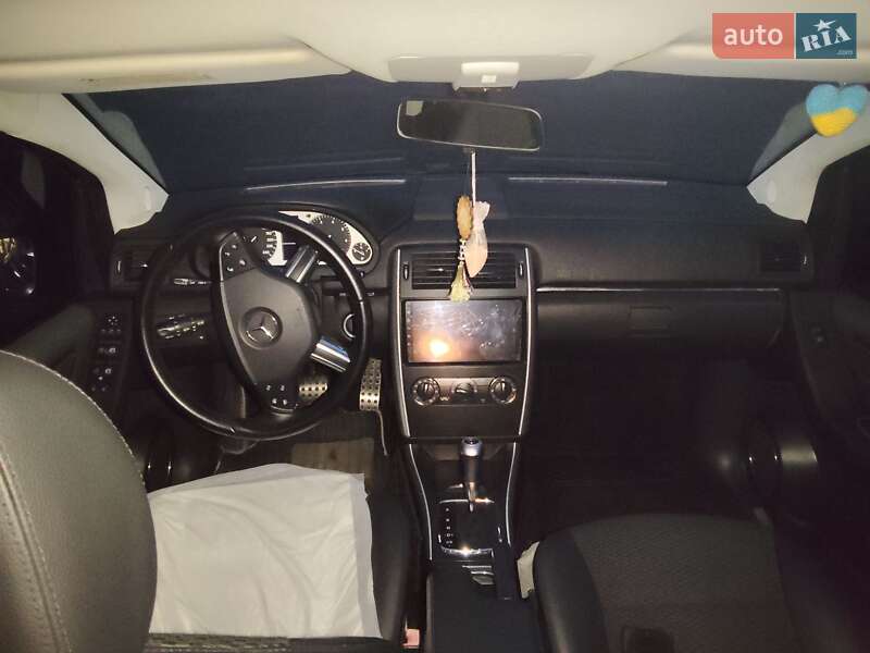 Хэтчбек Mercedes-Benz B-Class 2010 в Днепре