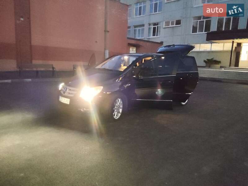 Хэтчбек Mercedes-Benz B-Class 2010 в Днепре