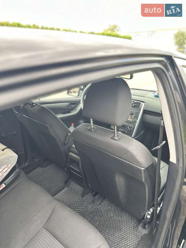 Хэтчбек Mercedes-Benz B-Class 2009 в Дунаевцах