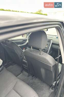 Хэтчбек Mercedes-Benz B-Class 2009 в 