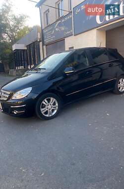 Mercedes-Benz B-Class 2011