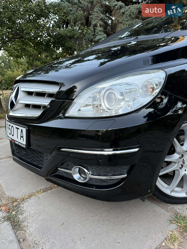 Хэтчбек Mercedes-Benz B-Class 2010 в Одессе фото 26 Хэтчбек Mercedes-Benz B-Class 2010 в Одессе