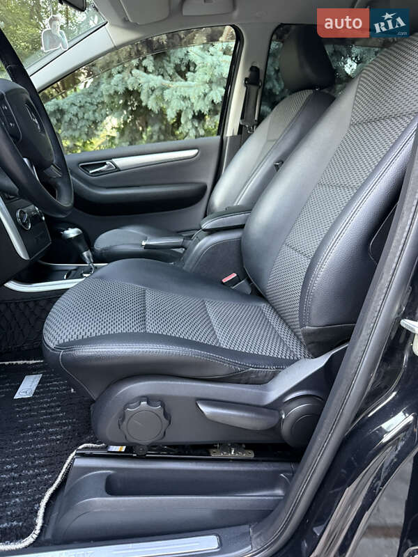 Хэтчбек Mercedes-Benz B-Class 2010 в Одессе фото 63 Хэтчбек Mercedes-Benz B-Class 2010 в Одессе