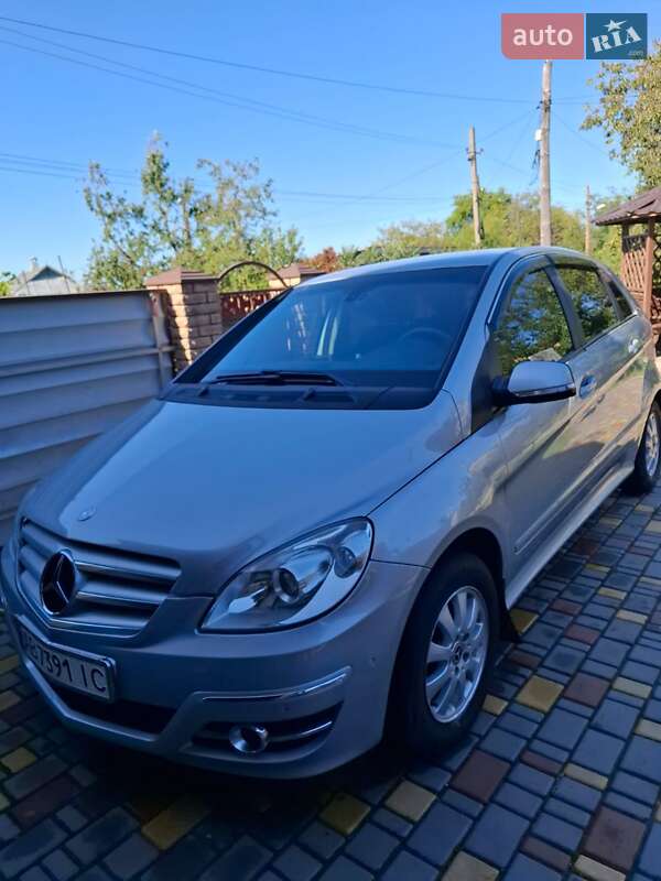 Хэтчбек Mercedes-Benz B-Class 2010 в Вапнярке