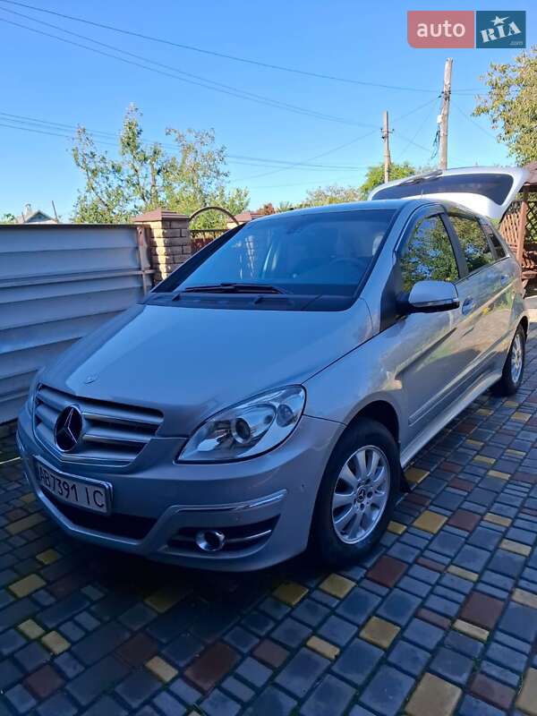 Хэтчбек Mercedes-Benz B-Class 2010 в Вапнярке