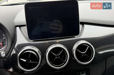 Хетчбек Mercedes-Benz B-Class 2016 в 