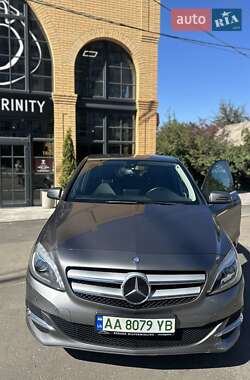 Хэтчбек Mercedes-Benz B-Class 2016 в Киеве