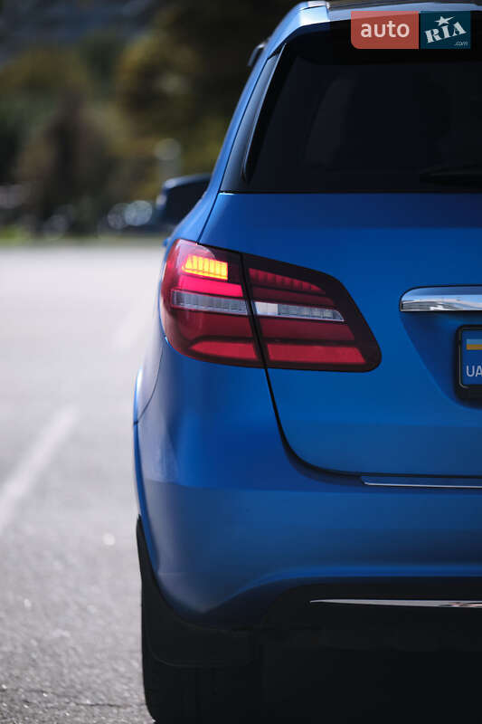 Хэтчбек Mercedes-Benz B-Class 2015 в Броварах фото 6 Хэтчбек Mercedes-Benz B-Class 2015 в Броварах