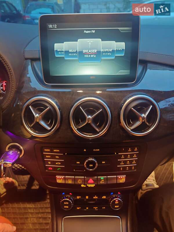 Хэтчбек Mercedes-Benz B-Class 2015 в Луцке