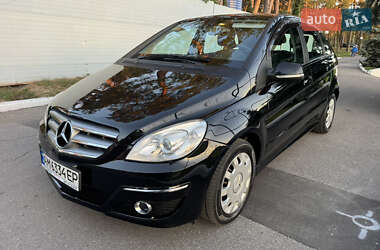 Хэтчбек Mercedes-Benz B-Class 2009 в 