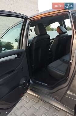 Хэтчбек Mercedes-Benz B-Class 2010 в 