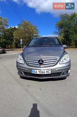 Хэтчбек Mercedes-Benz B-Class 2006 в 