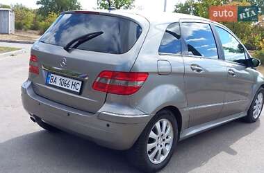 Хэтчбек Mercedes-Benz B-Class 2006 в 