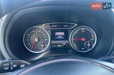 Хэтчбек Mercedes-Benz B-Class 2017 в 
