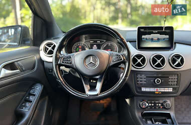 Хэтчбек Mercedes-Benz B-Class 2015 в 