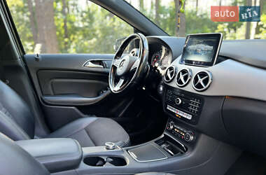 Хэтчбек Mercedes-Benz B-Class 2015 в 