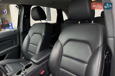 Хэтчбек Mercedes-Benz B-Class 2016 в 