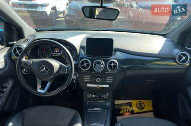 Хэтчбек Mercedes-Benz B-Class 2015 в 