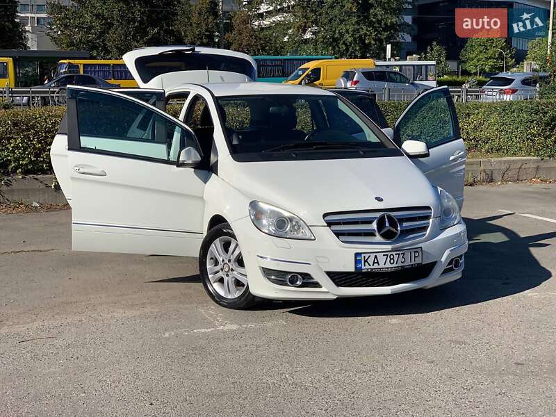 Хэтчбек Mercedes-Benz B-Class 2010 в Киеве