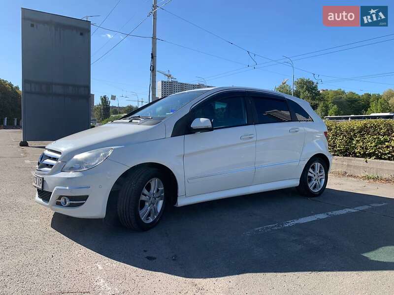 Хэтчбек Mercedes-Benz B-Class 2010 в Киеве