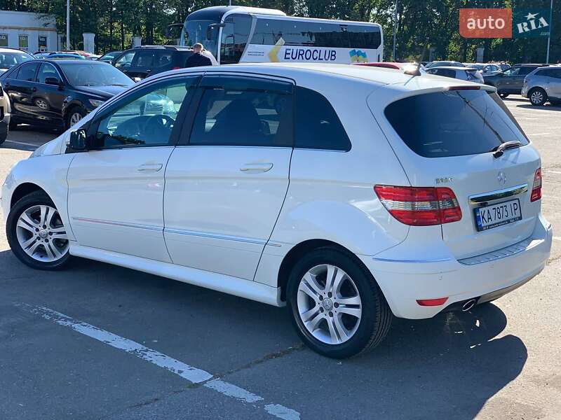 Хэтчбек Mercedes-Benz B-Class 2010 в Киеве