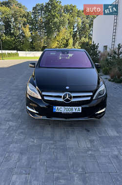 Хэтчбек Mercedes-Benz B-Class 2015 в 
