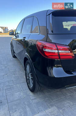 Хэтчбек Mercedes-Benz B-Class 2015 в 