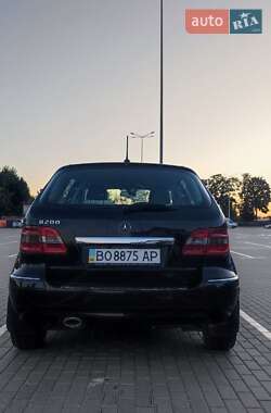 Хэтчбек Mercedes-Benz B-Class 2008 в 