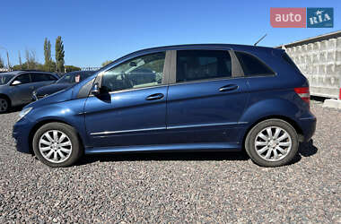 Хэтчбек Mercedes-Benz B-Class 2010 в 